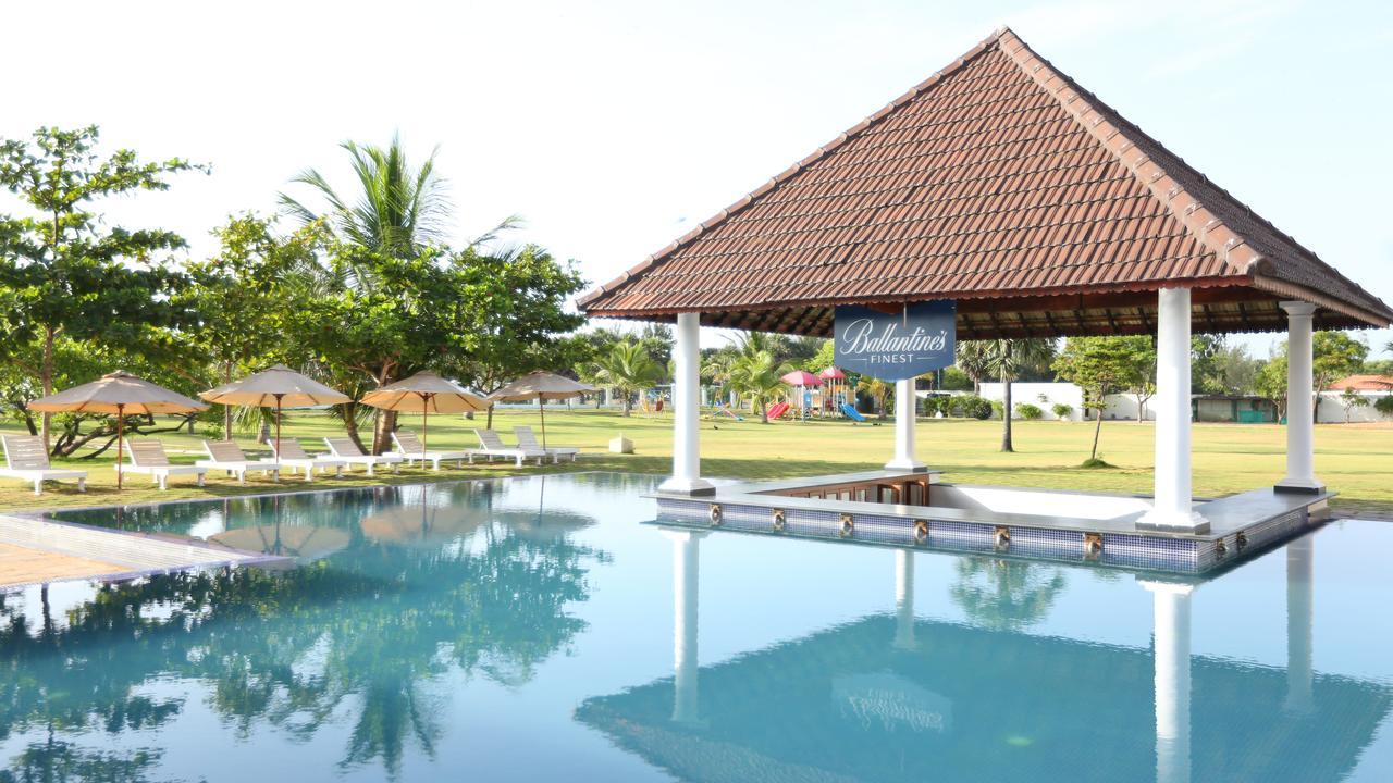 Le Pondy Otel Pondicherry Dış mekan fotoğraf