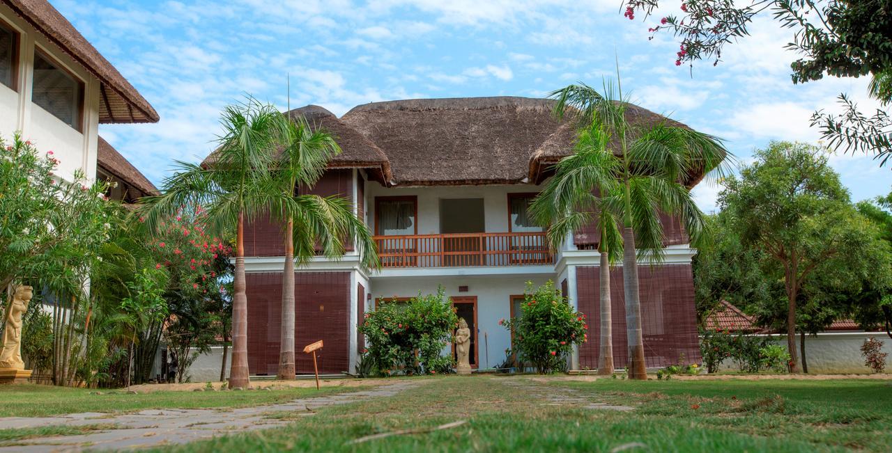 Le Pondy Otel Pondicherry Dış mekan fotoğraf