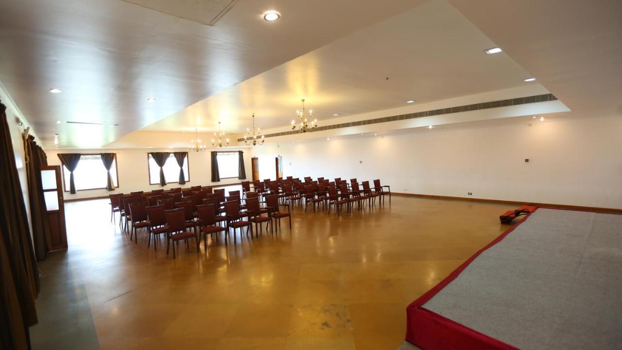 Le Pondy Otel Pondicherry Dış mekan fotoğraf